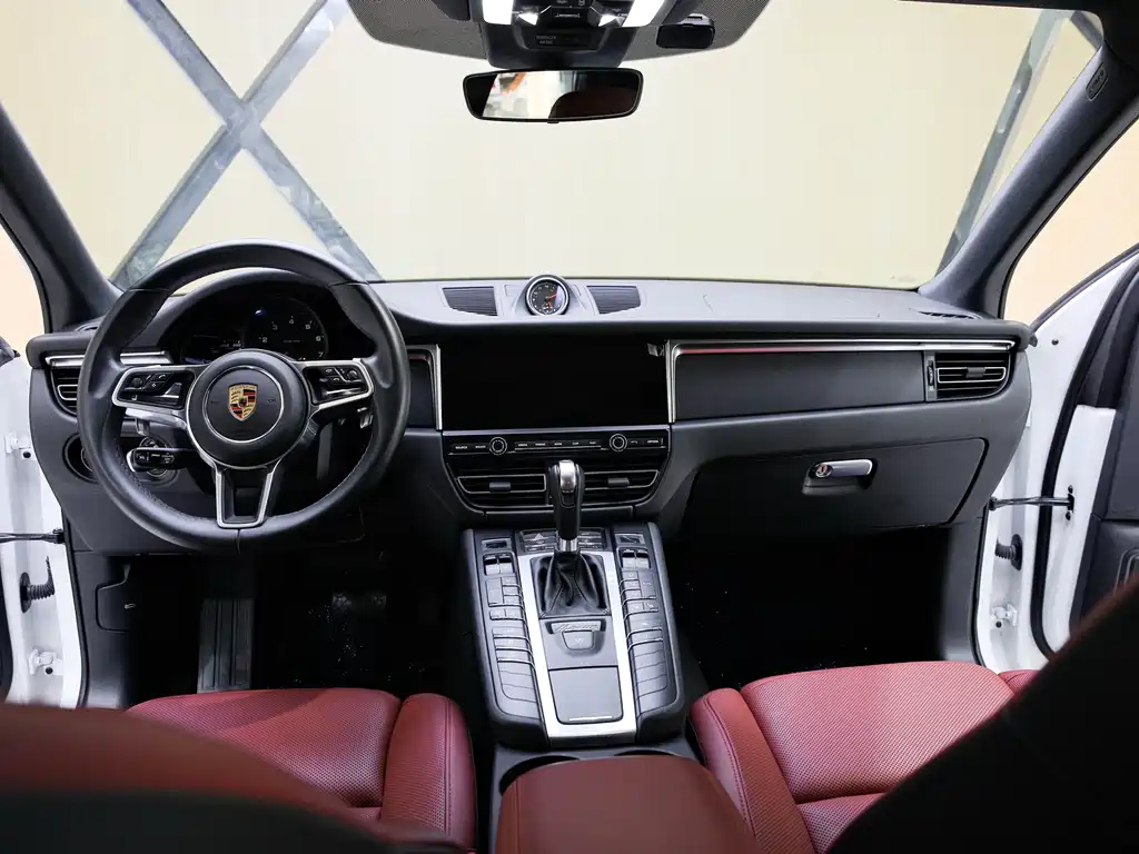 Macan 2021 Macan 2.0T купить на сайте DeffCars