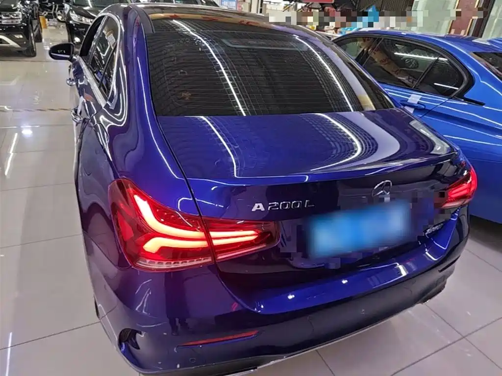 Mercedes-Benz A-Class 2020 Facelift A 200 L Sports Sedan Fashionable купить на сайте DeffCars
