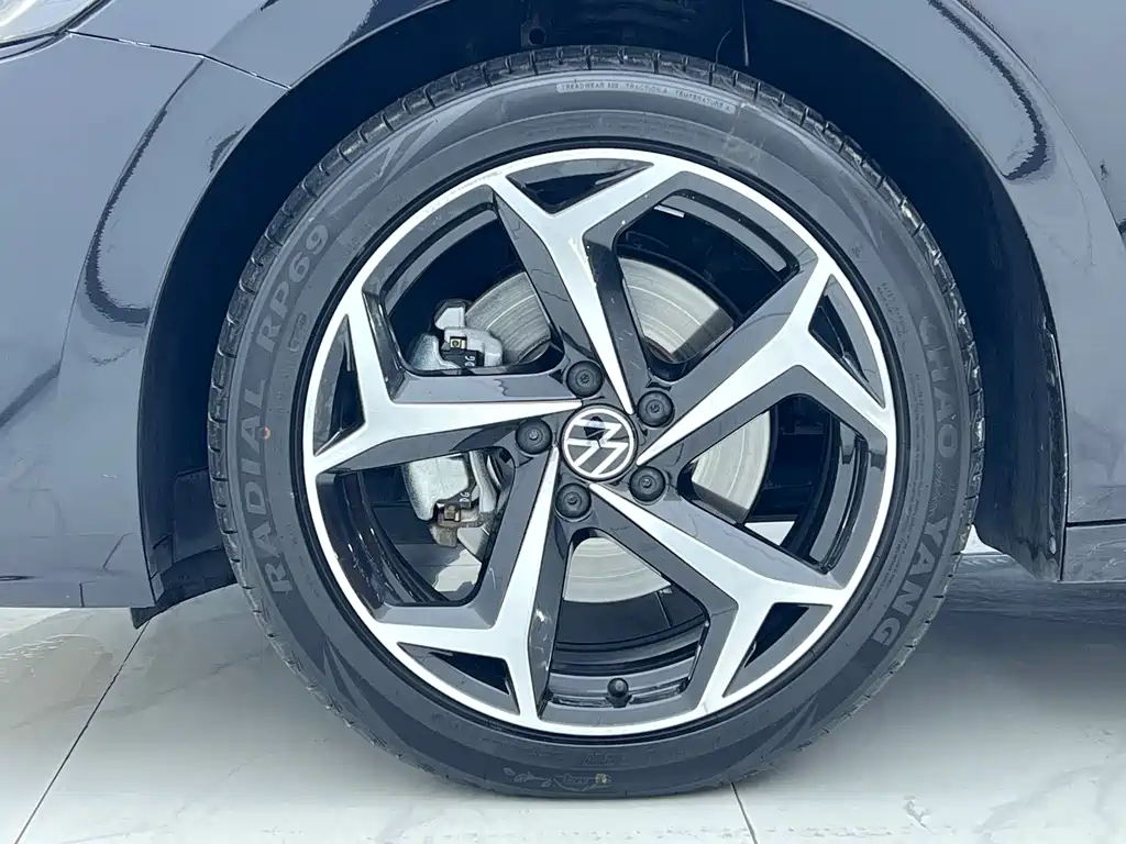 Passat 2023 facelift 330TSI Star Elite Edition купить на сайте DeffCars