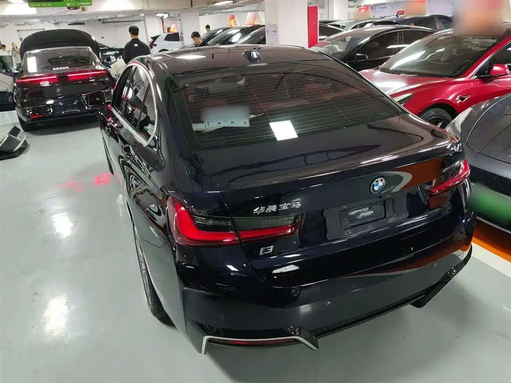 BMW i3 2022 eDrive 35 L купить на сайте DeffCars