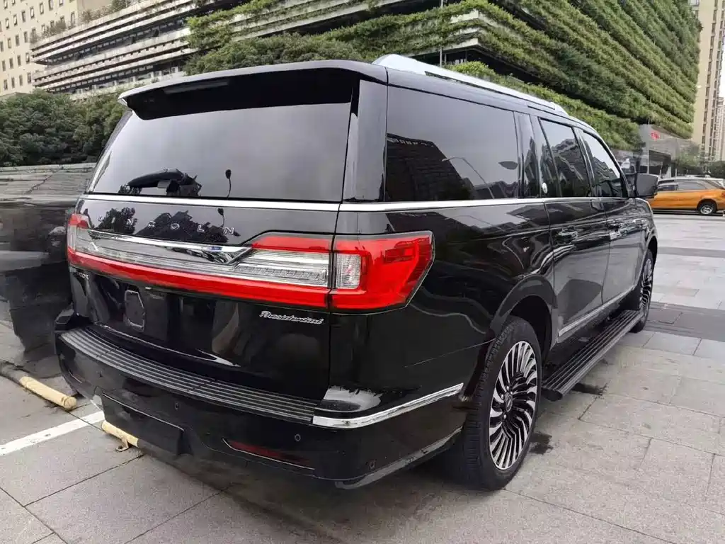 Navigator 2020 3.5T Long Axis Presidential Edition купить на сайте DeffCars