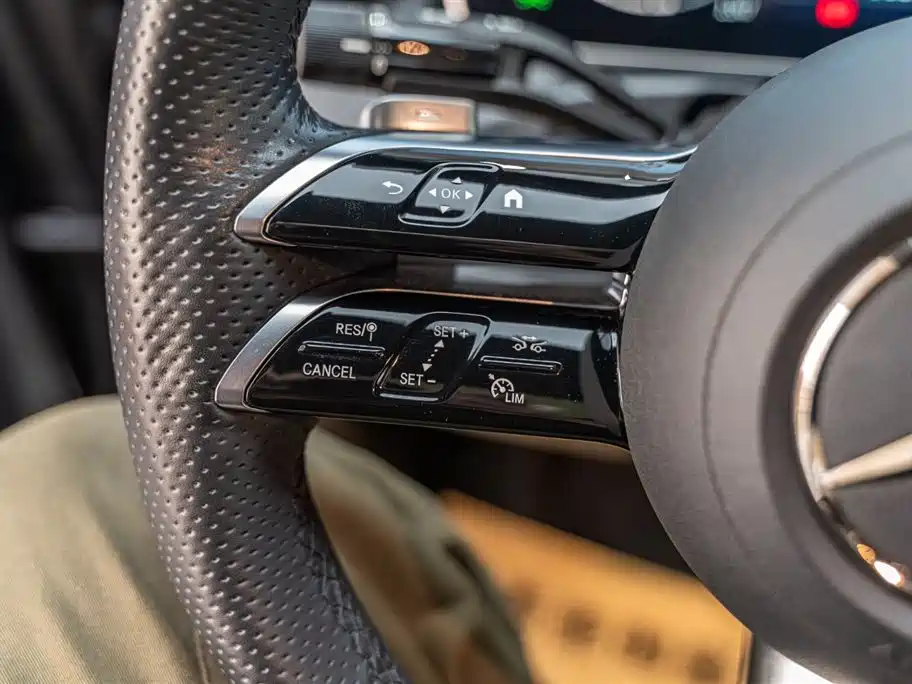 Mercedes-Benz C-Class 2024 C 200 L Sports Edition купить на сайте DeffCars