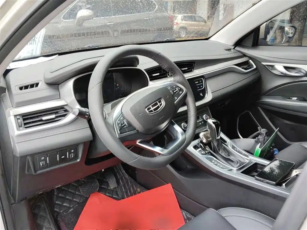 Emgrand 2019 Leading Edition 1.5L CVT upward interconnection type National VI купить на сайте DeffCars