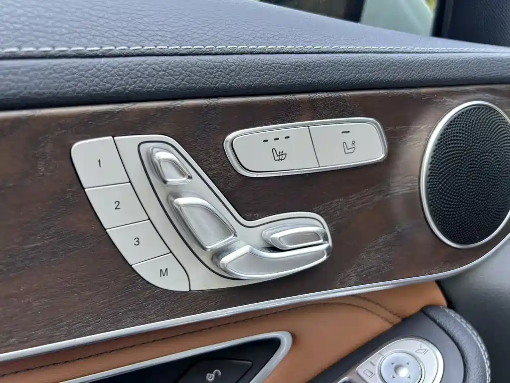 Mercedes-Benz GLC 2020 facelift GLC 300 L 4MATIC dynamic купить на сайте DeffCars