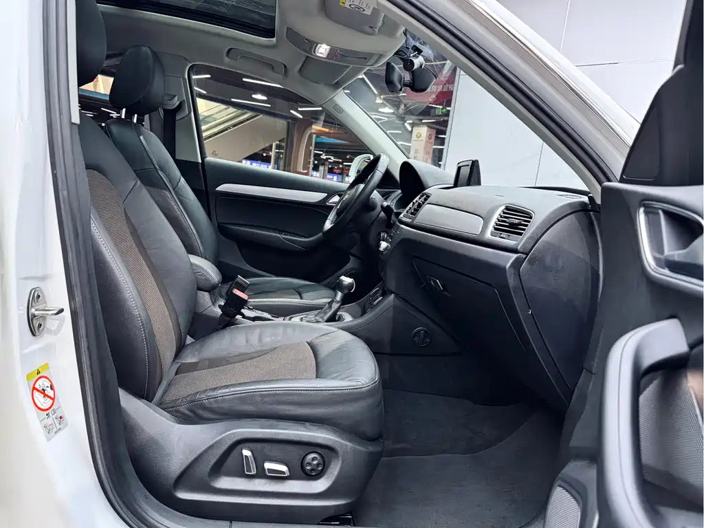 Audi Q3 2018 30th Anniversary Model 30 TFSI Fashion Model купить на сайте DeffCars