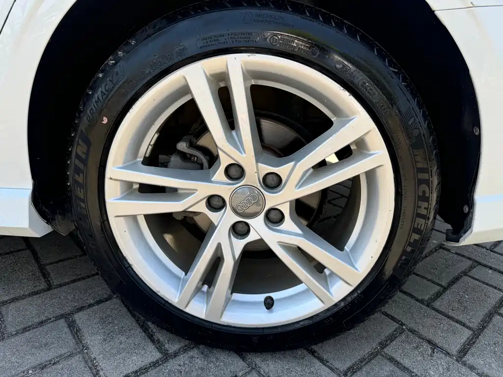 Audi A3 2019 Limousine 35 TFSI Fashion Type National VI купить на сайте DeffCars