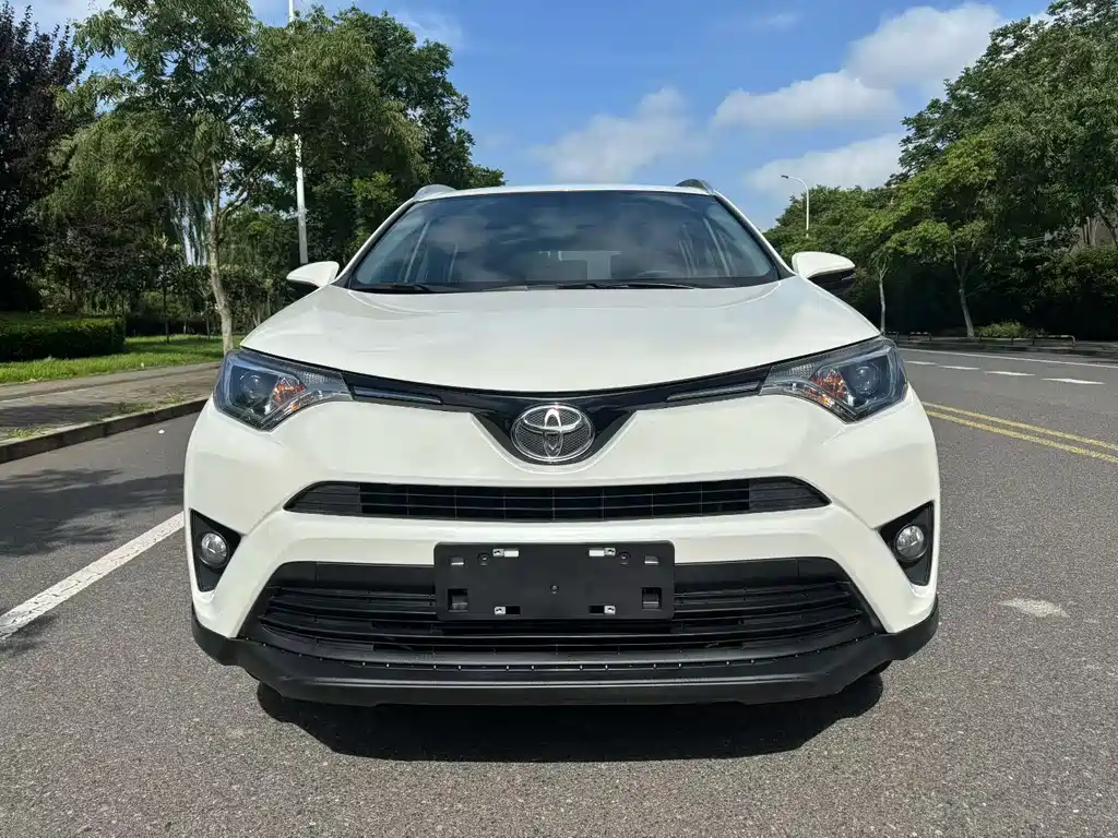 RAV4 Rongfang 2019 2.0L CVT two-wheel drive Pioneer Edition National VI купить на сайте DeffCars