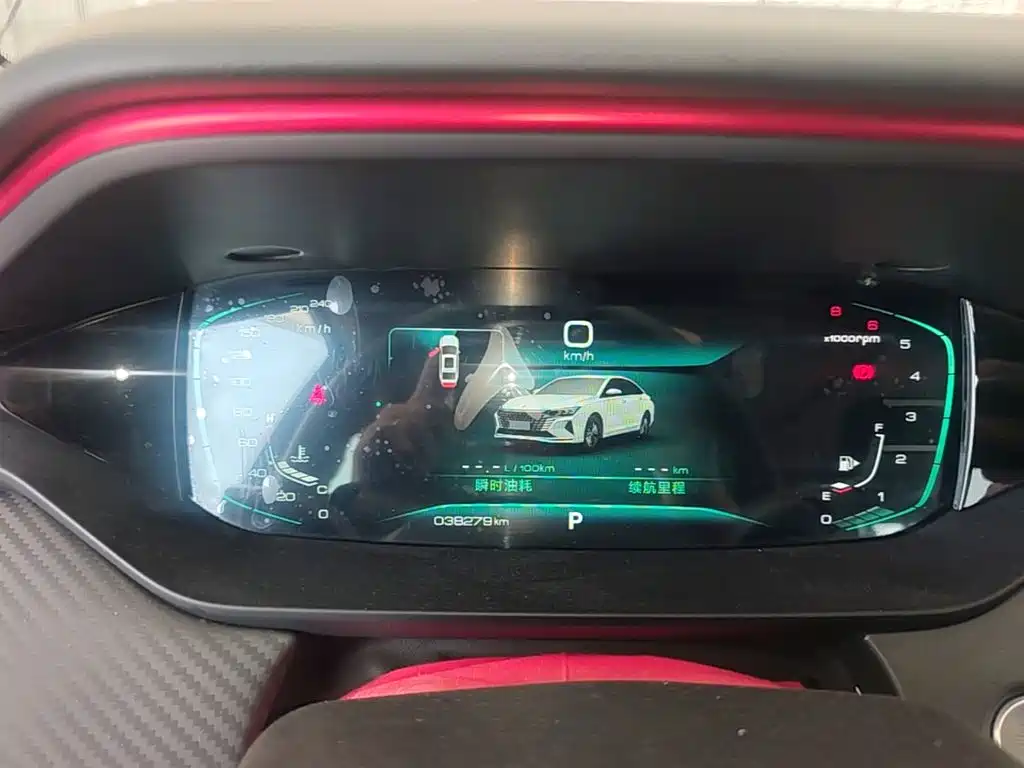 Yixuan max 2021 1.5T Ultra Daddy Edition купить на сайте DeffCars
