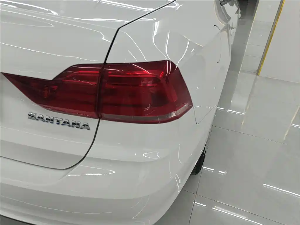 Santana 2021 1.5L Manual Fashion Edition купить на сайте DeffCars