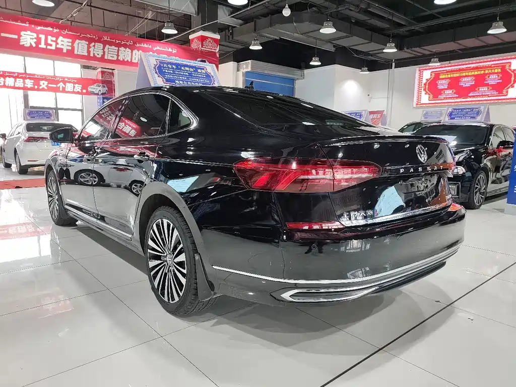 Passat 2019 330TSI Premium Edition National V купить на сайте DeffCars