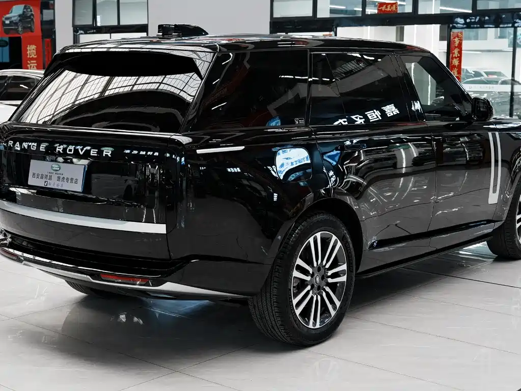 Range Rover 2023 facelift 3.0 L6 400PS Extended Edition купить на сайте DeffCars
