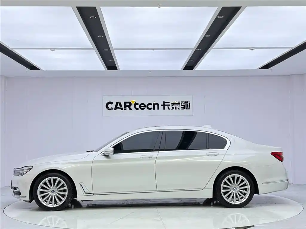 BMW 7 Series 2018 730Li Leading Excellence Package купить на сайте DeffCars