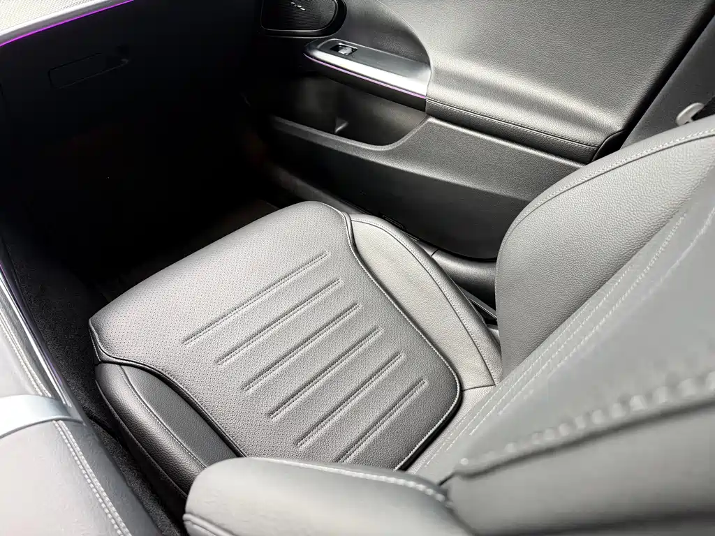 Mercedes-Benz C-Class 2024 facelift C 260 L sports version купить на сайте DeffCars