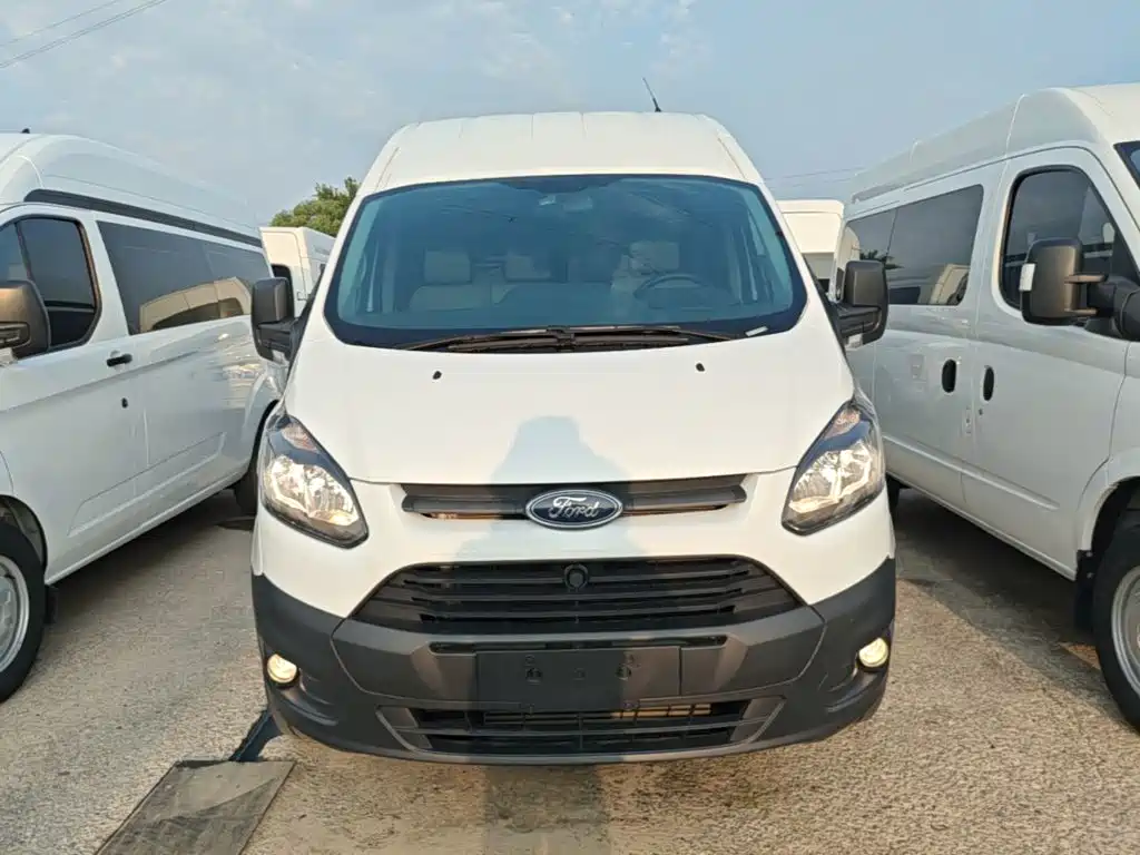 Transit 2019款 2.0T柴油多功能商用车中轴中顶6座国VI купить на сайте DeffCars