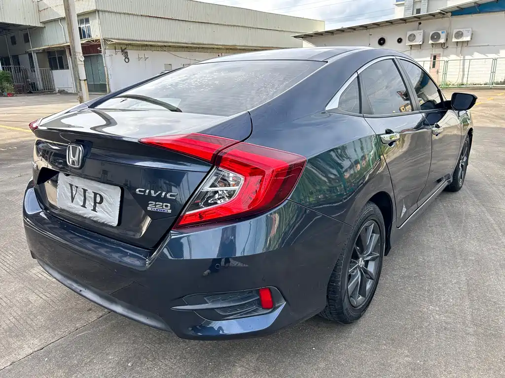 Civic 2019 220TURBO CVT Dynamic Edition National V купить на сайте DeffCars