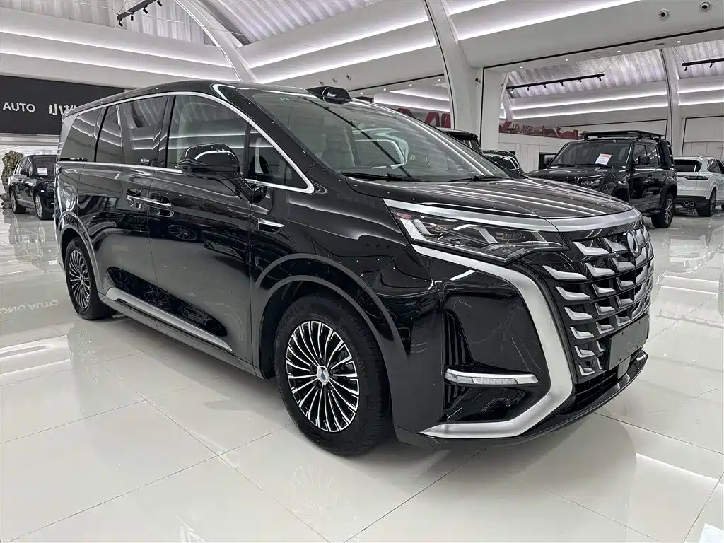 Denza D9 2025 DM-i smart driving version 1020 four-wheel drive premium type купить на сайте DeffCars