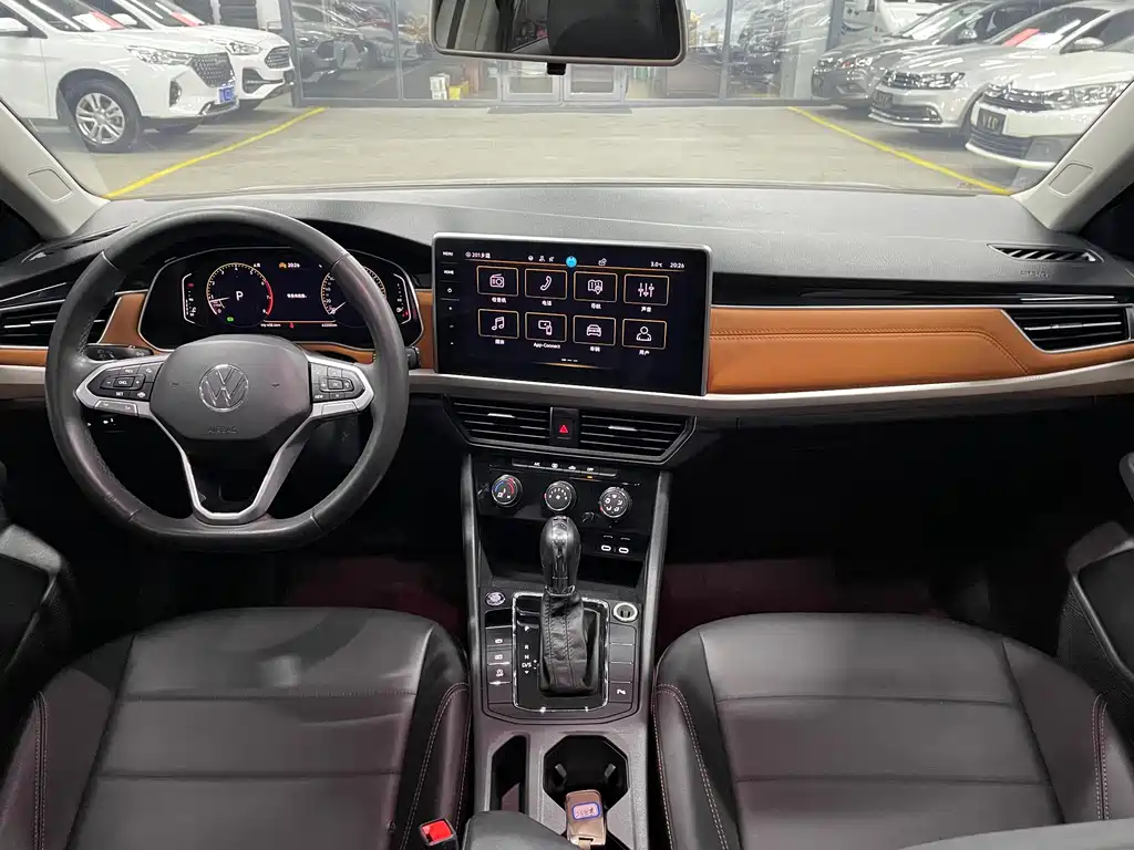 Bora 2023 model 200TSI DSG Yuexing PRO version купить на сайте DeffCars