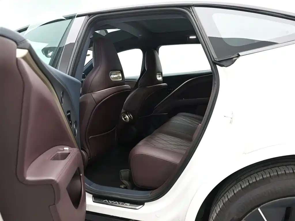 Avita 11 2025 Ultra extended range version купить на сайте DeffCars