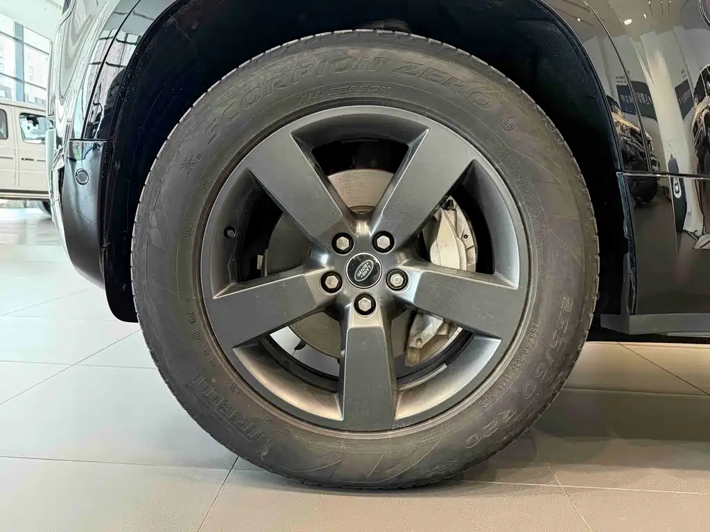 Land Rover Defender 2024 110 3.0T P400 X-DYNAMIC HSE купить на сайте DeffCars