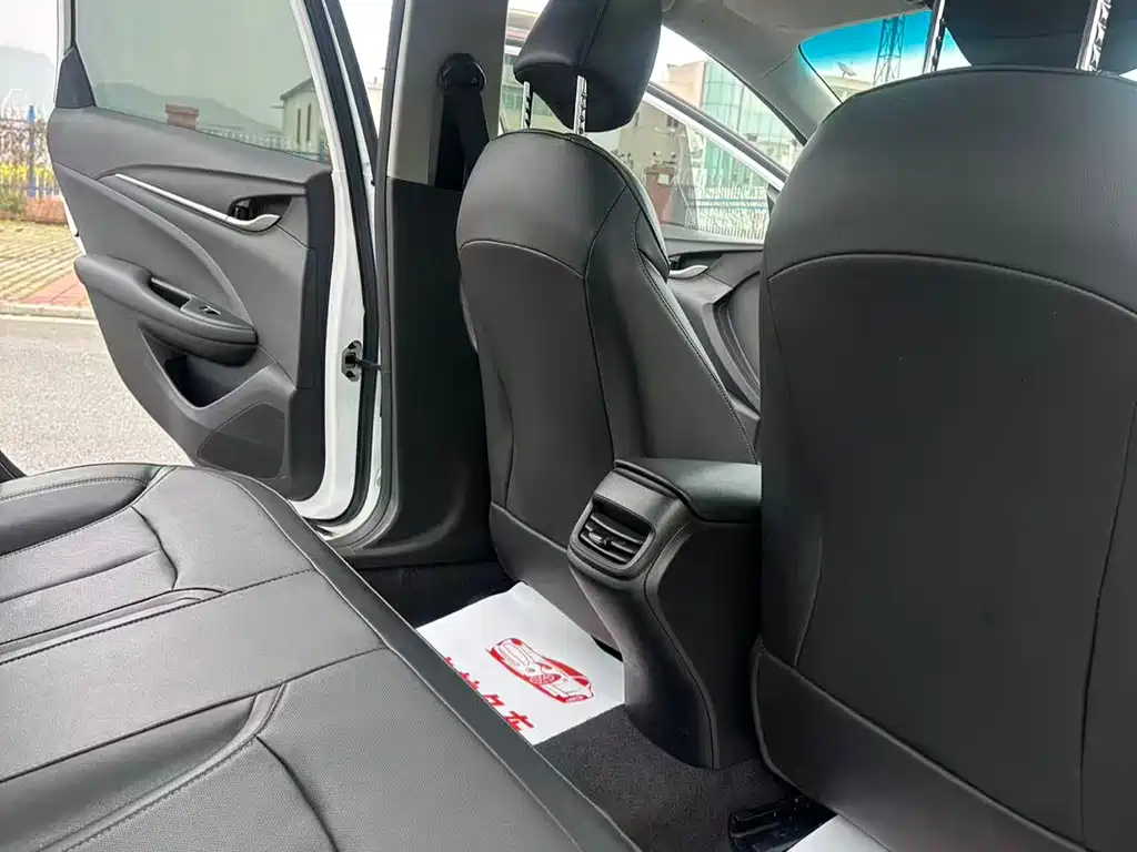 Yinglang 2021 1.3T automatic light hybrid elite model купить на сайте DeffCars