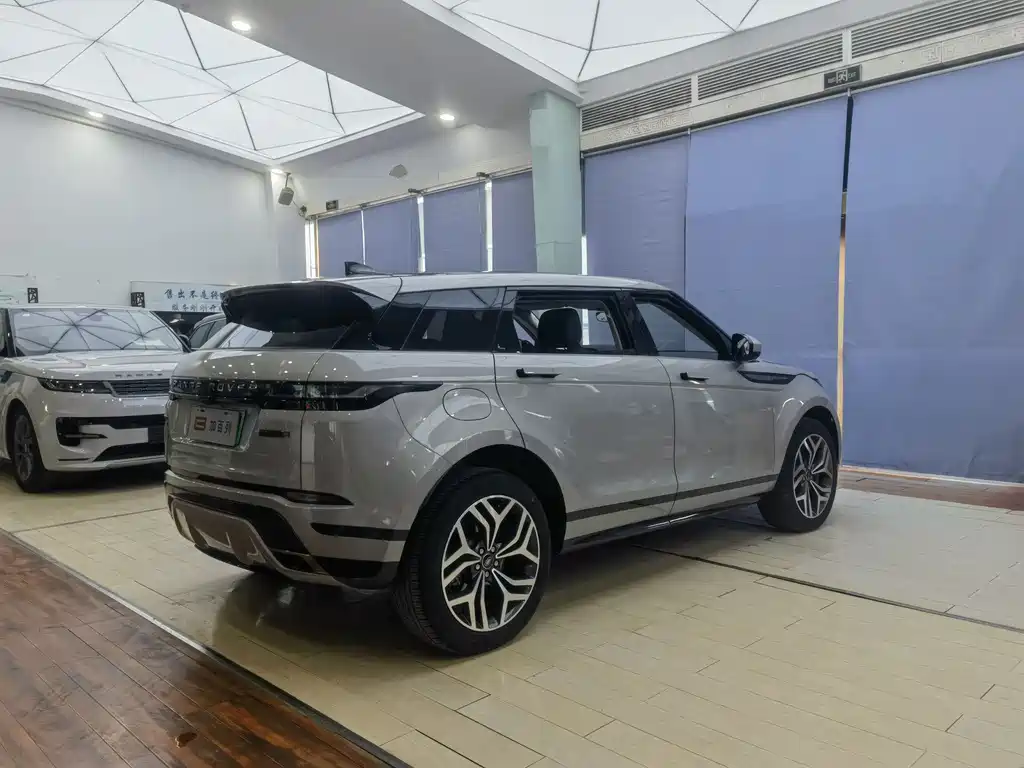 Range Rover Evoque New Energy 2023 Evoque L P300e plug-in electric hybrid version купить на сайте DeffCars