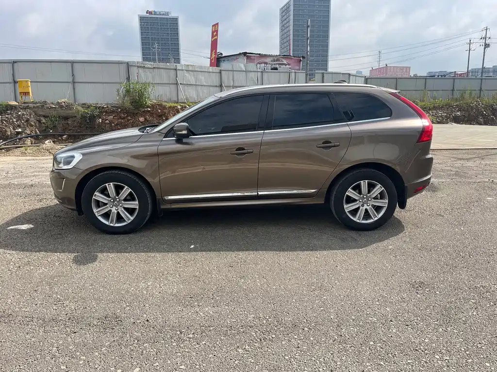 Volvo XC60 2017 T5 AWD Zhijin upgraded version купить на сайте DeffCars