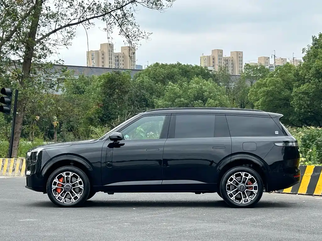 Lynk & Co 900 2025 1.5T Ultra купить на сайте DeffCars