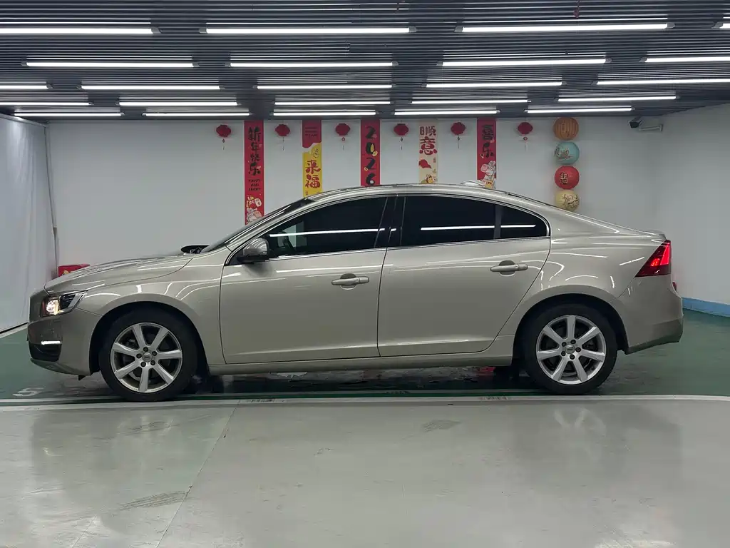 Volvo S60 2017 S60L T5 Smart Edition купить на сайте DeffCars
