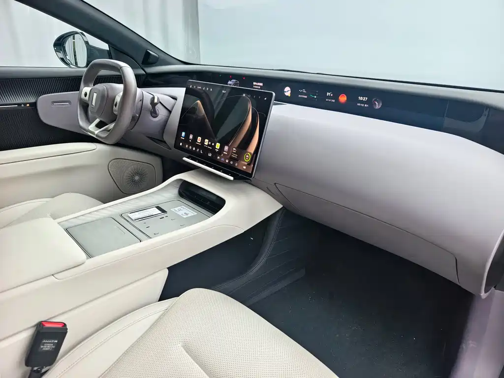 Avita 12 2024 700 Triple Laser Rear Drive Luxury Edition купить на сайте DeffCars