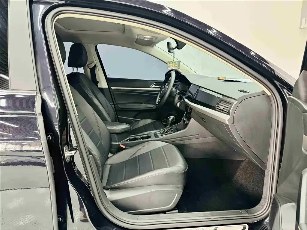 Lavida 2021 1.5L automatic comfort version купить на сайте DeffCars