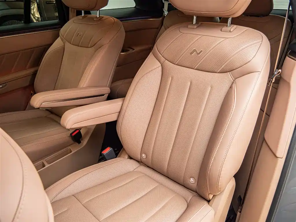 Ledo L90 2025 Pro six-seater version купить на сайте DeffCars