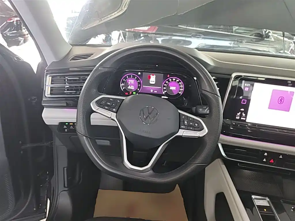 Touron 2021 380TSI four-wheel drive luxury version купить на сайте DeffCars