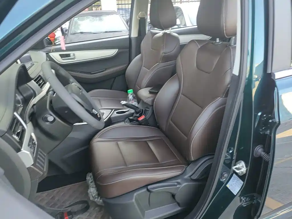 Fengxing T5 2022 Prosperity Model 1.5T Automatic Dream Chasing Edition Five Seats купить на сайте DeffCars