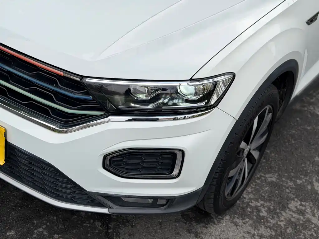 T-ROC 2018 280TSI DSG two-wheel drive comfort model National V купить на сайте DeffCars