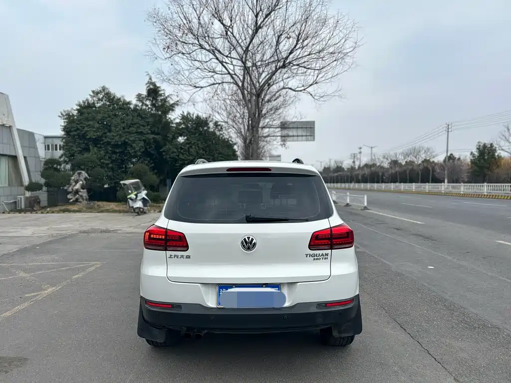 Tiguan 2016 280TSI automatic two-wheel drive Silk Road Style Edition купить на сайте DeffCars
