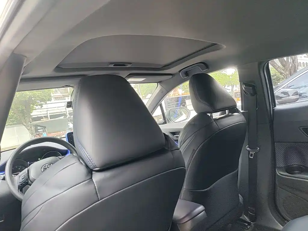 Toyota C-HR 2020 2.0L Leading Edition купить на сайте DeffCars