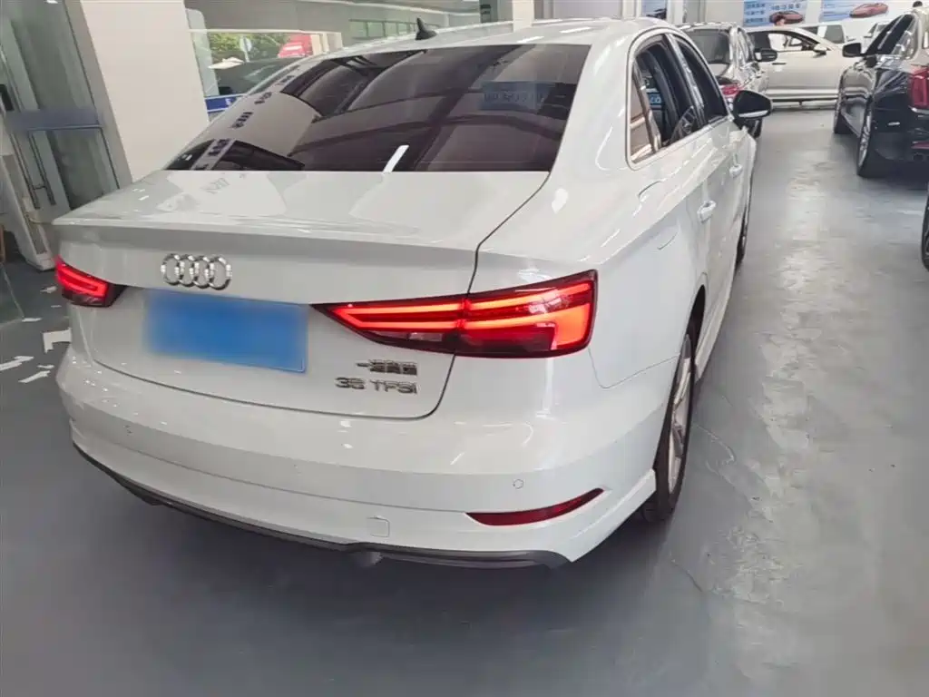 Audi A3 2020 Limousine 35 TFSI Fashion Type National VI купить на сайте DeffCars