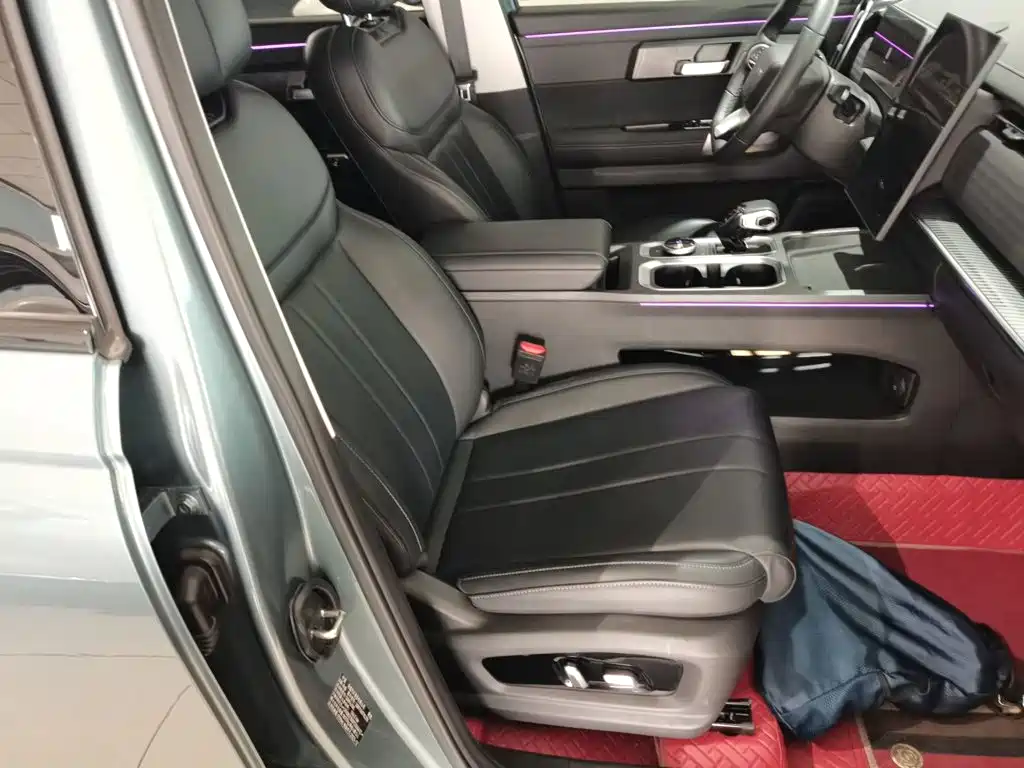 Explore 06 2023 urban version 1.6T two-wheel drive luxury купить на сайте DeffCars