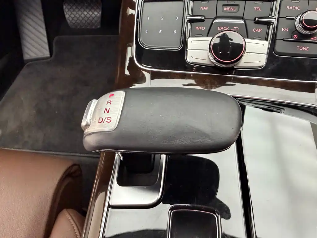 Audi A8 2013 A8L 45 TFSI quattro comfort type купить на сайте DeffCars