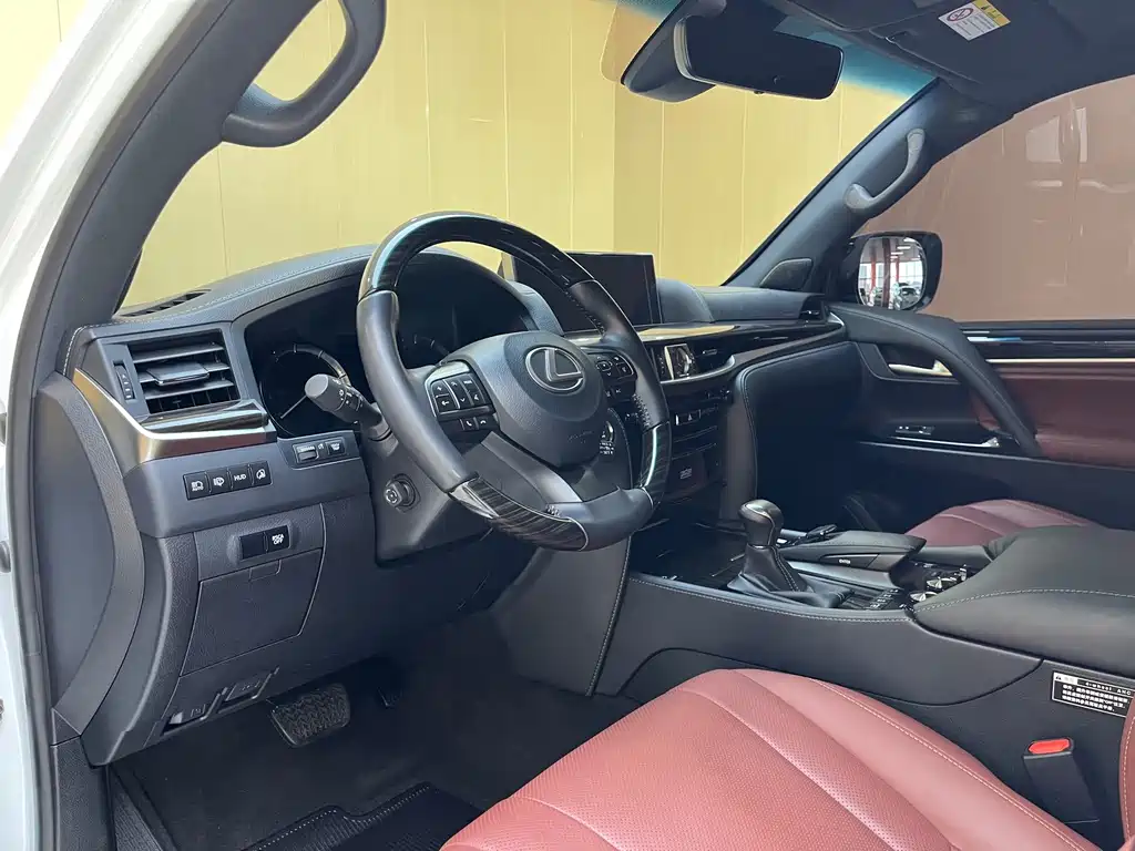 Lexus LX 2019 570 Premium Luxury Edition купить на сайте DeffCars
