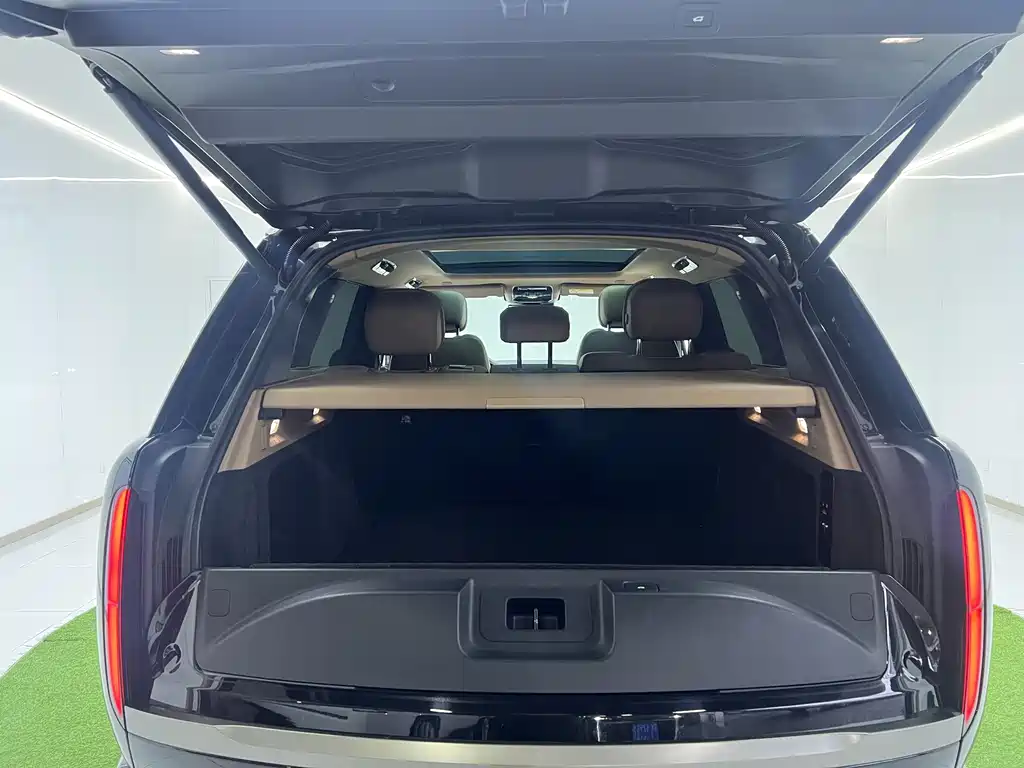 Range Rover 2024 3.0 L6 360PS Grand Edition купить на сайте DeffCars