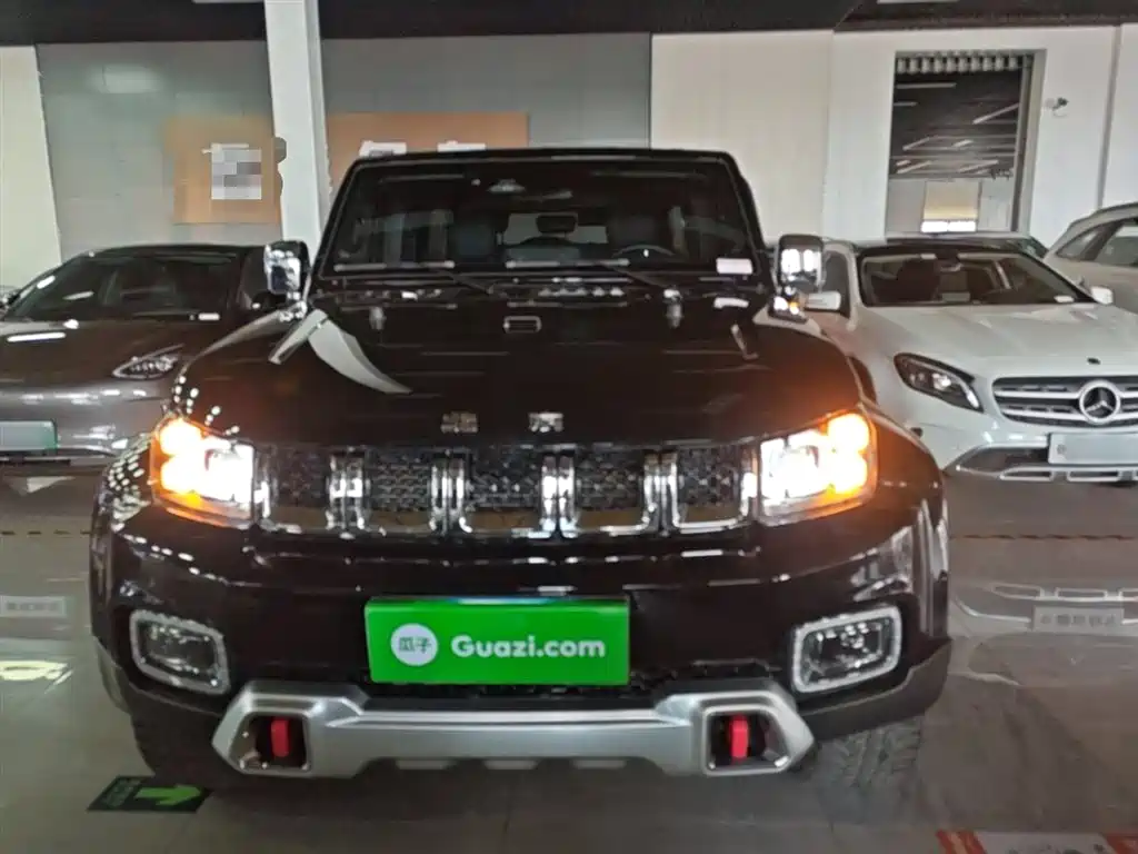 Beijing off-road BJ40 2023 2.0T automatic four-wheel drive city hunter version knight type купить на сайте DeffCars
