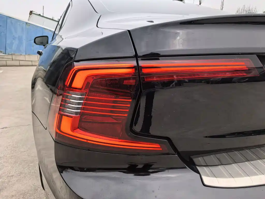 Volvo S90 2022 B5 Zhiyuan Luxury Edition купить на сайте DeffCars