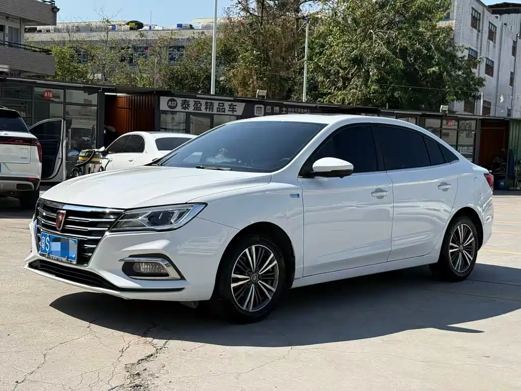 Roewe i5 2019 1.5L automatic 4G Internet Langham Edition купить на сайте DeffCars