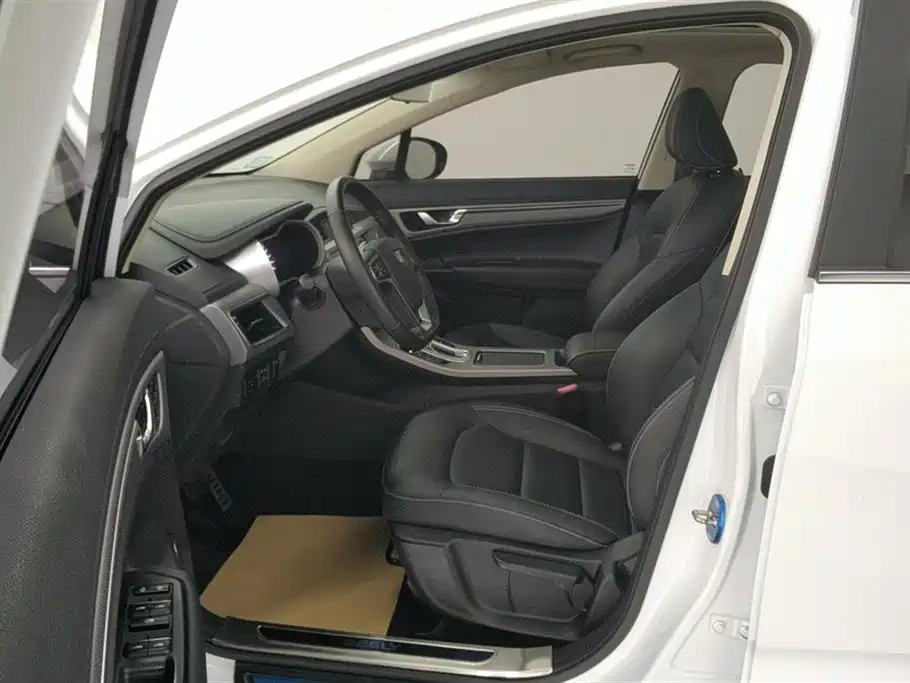 Emgrand GS 2018 Sports Edition 1.4T Automatic Style купить на сайте DeffCars