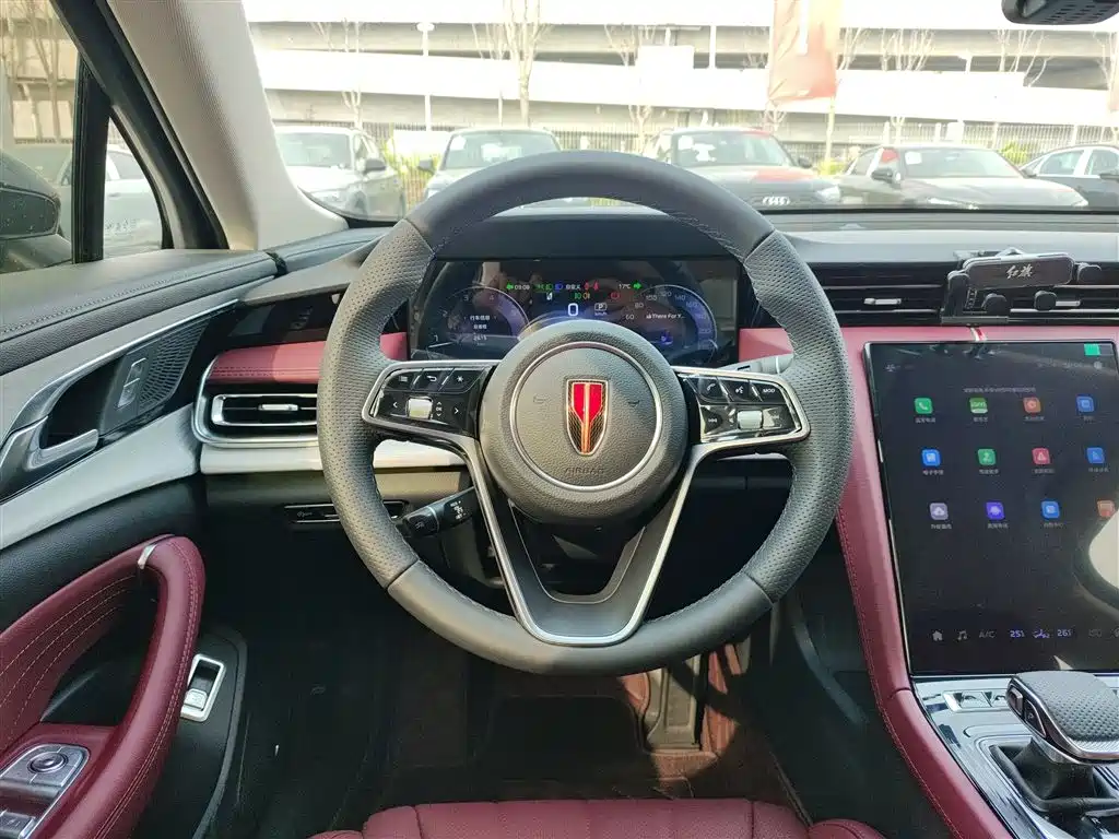 Hongqi H5 2025 2.0T automatic Qichang version купить на сайте DeffCars