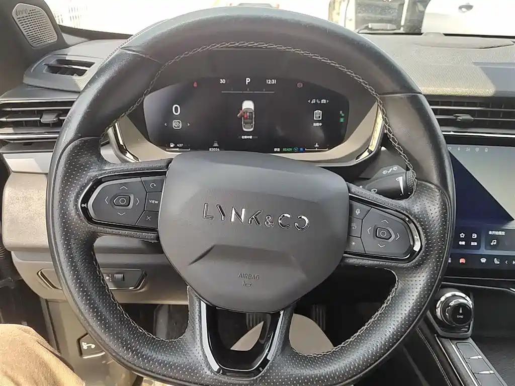 Lynk & Co 01 2023 1.5TD EM-F PM купить на сайте DeffCars
