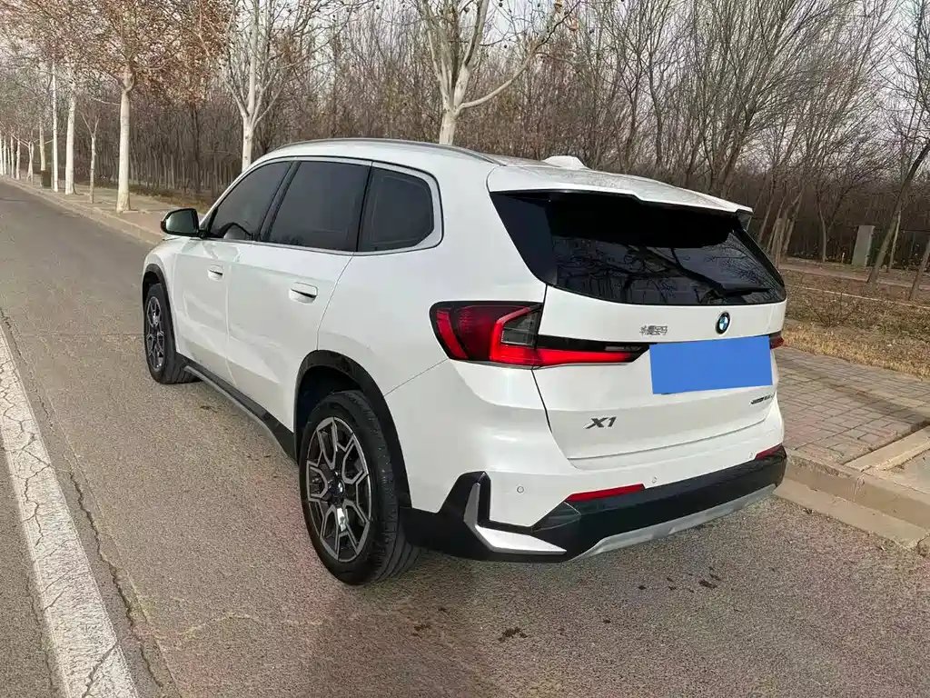 BMW X1 2024 sDrive25Li X Design Package купить на сайте DeffCars