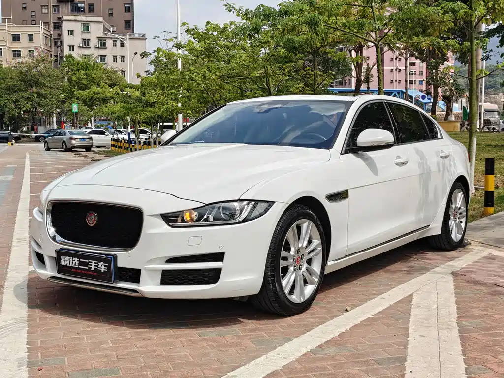 Jaguar XEL 2018 2.0T 200PS Exclusive Edition купить на сайте DeffCars