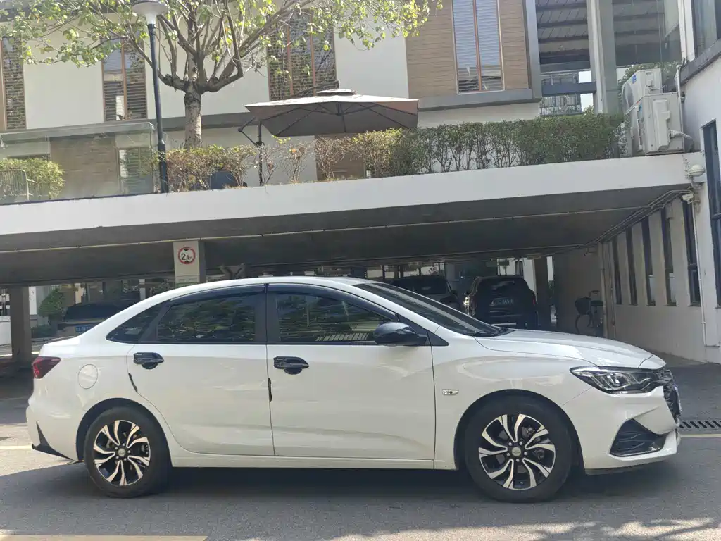 Cruze 2022 mild hybrid RS 330T automatic smooth version купить на сайте DeffCars